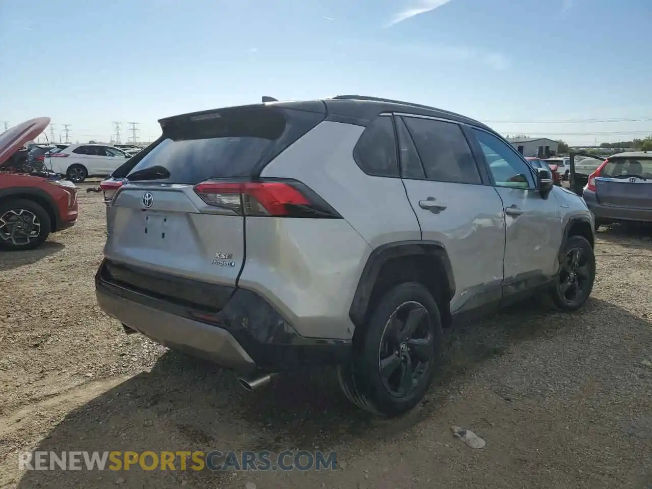 3 Photograph of a damaged car 2T3EWRFV5KW024269 TOYOTA RAV4 2019