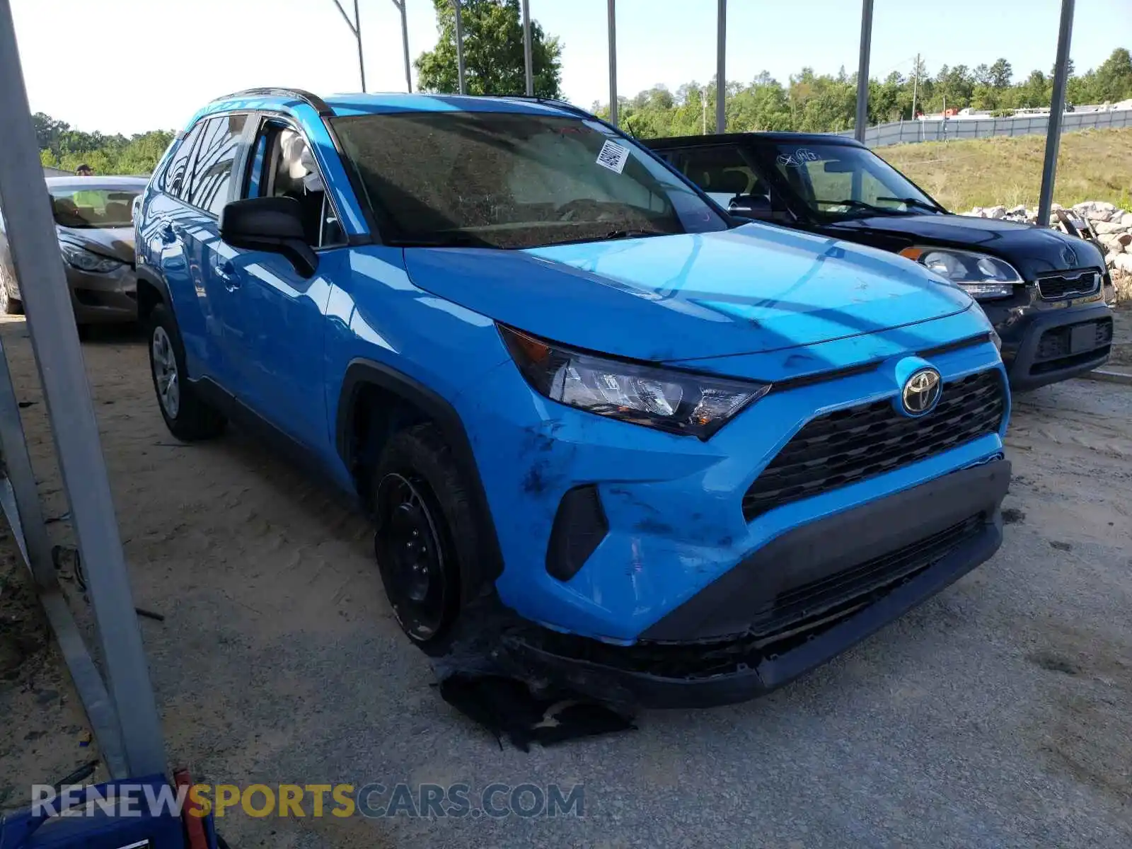 1 Photograph of a damaged car 2T3F1RFV0KC040643 TOYOTA RAV4 2019