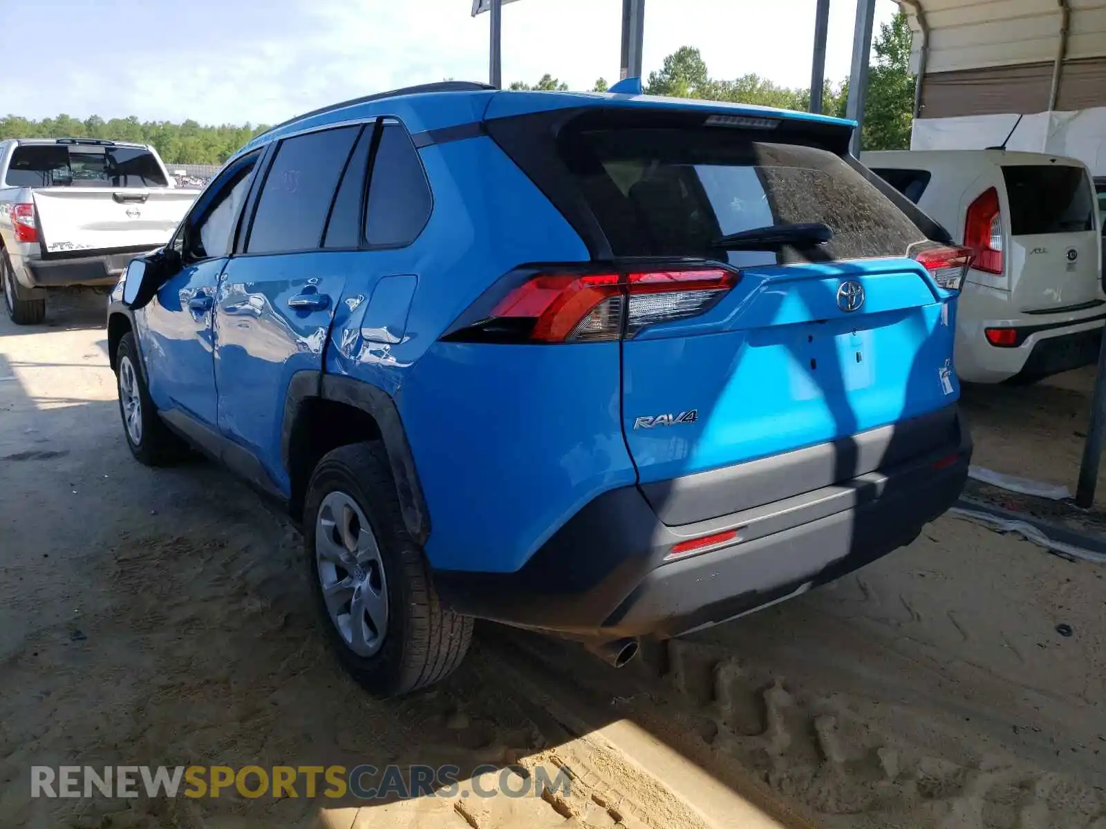 3 Photograph of a damaged car 2T3F1RFV0KC040643 TOYOTA RAV4 2019