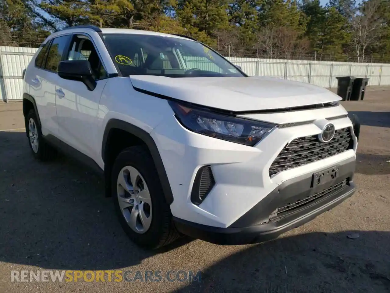 1 Photograph of a damaged car 2T3F1RFV2KC059548 TOYOTA RAV4 2019