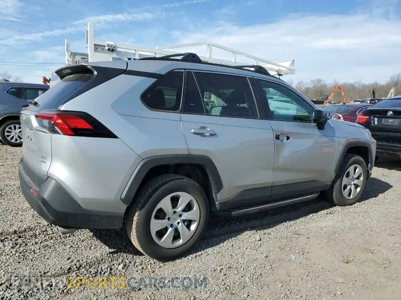 3 Photograph of a damaged car 2T3F1RFV2KW049360 TOYOTA RAV4 2019