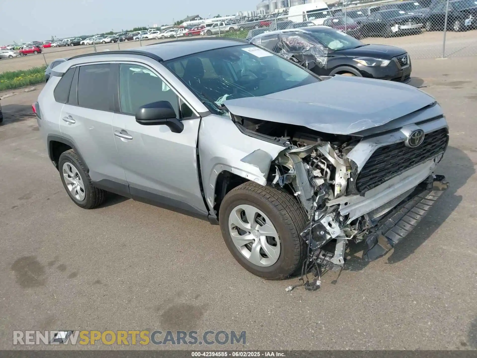 1 Photograph of a damaged car 2T3F1RFV4KW057833 TOYOTA RAV4 2019