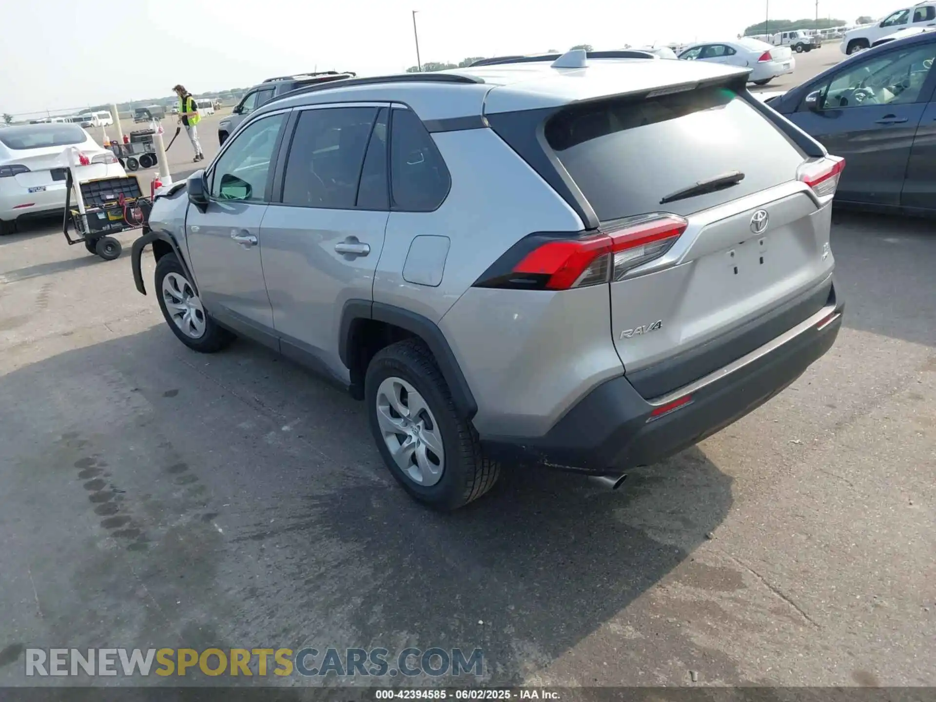 3 Photograph of a damaged car 2T3F1RFV4KW057833 TOYOTA RAV4 2019