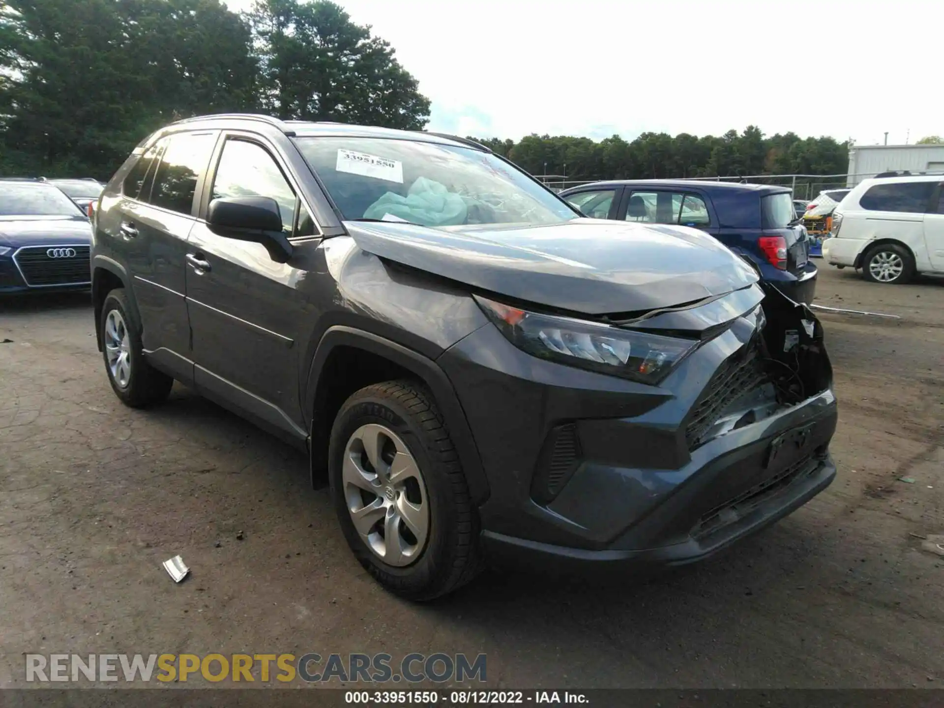 1 Photograph of a damaged car 2T3F1RFV7KC009681 TOYOTA RAV4 2019