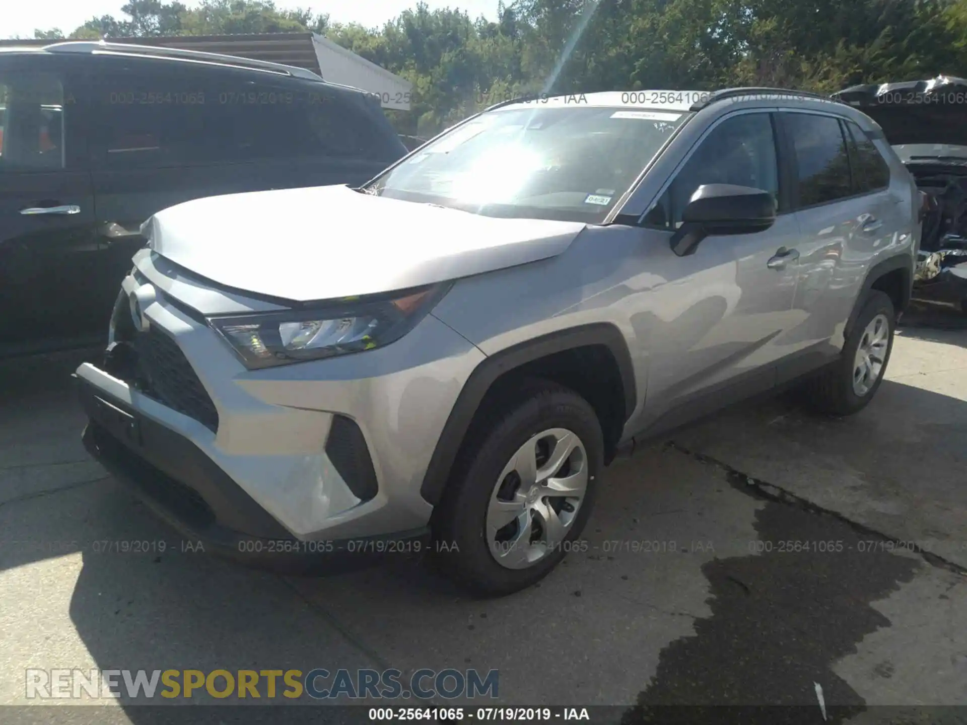2 Photograph of a damaged car 2T3F1RFV7KW053355 TOYOTA RAV4 2019