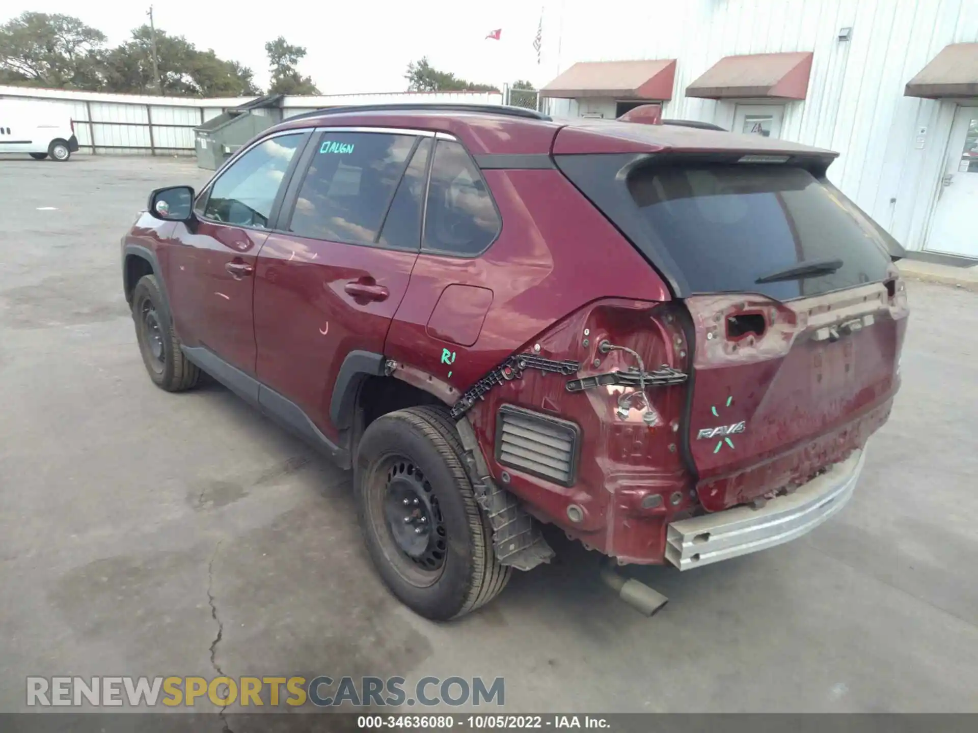 3 Photograph of a damaged car 2T3F1RFV8KW053252 TOYOTA RAV4 2019