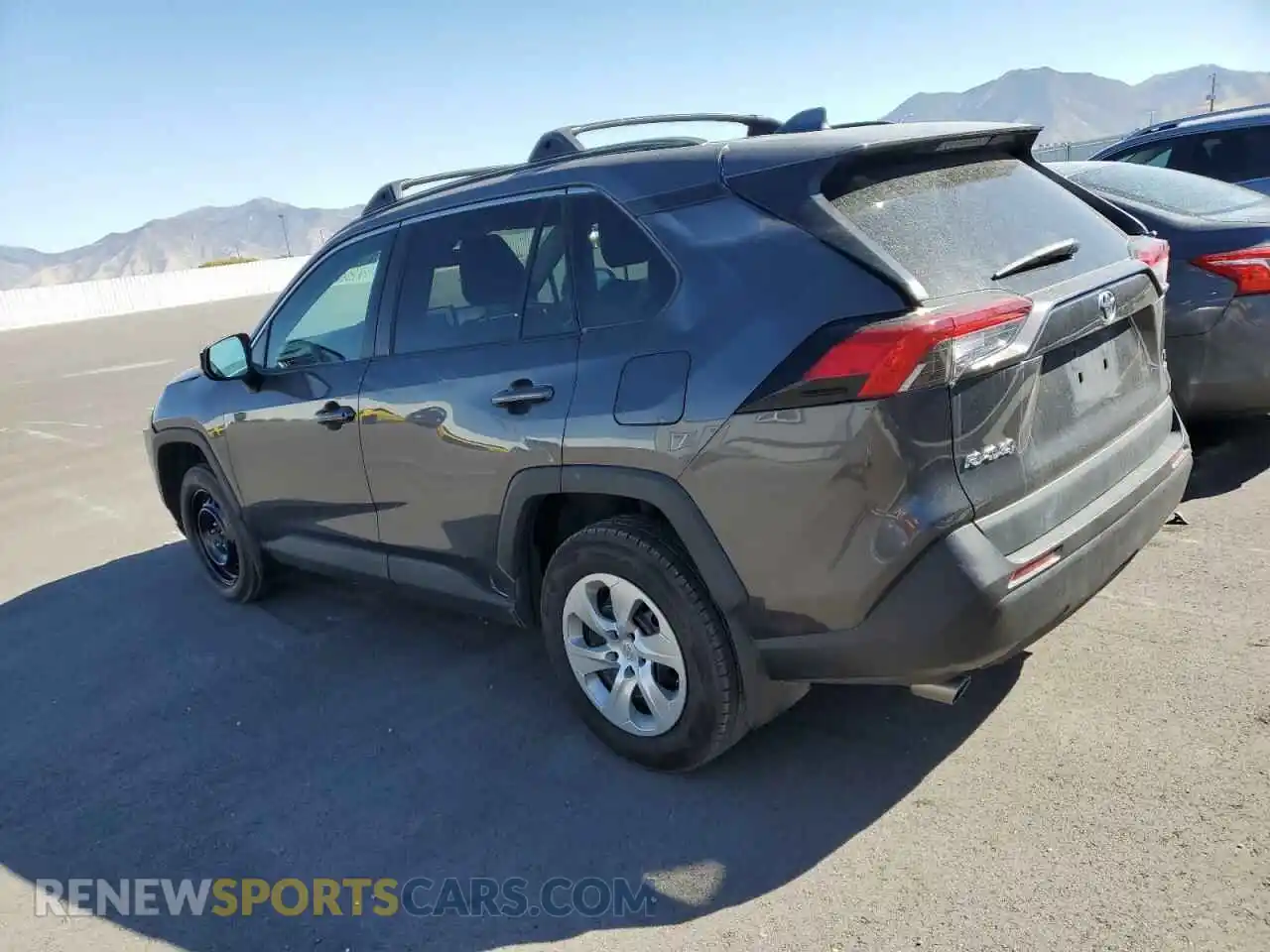 2 Photograph of a damaged car 2T3F1RFV9KW020695 TOYOTA RAV4 2019