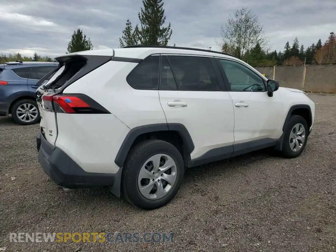 3 Photograph of a damaged car 2T3F1RFVXKC003695 TOYOTA RAV4 2019