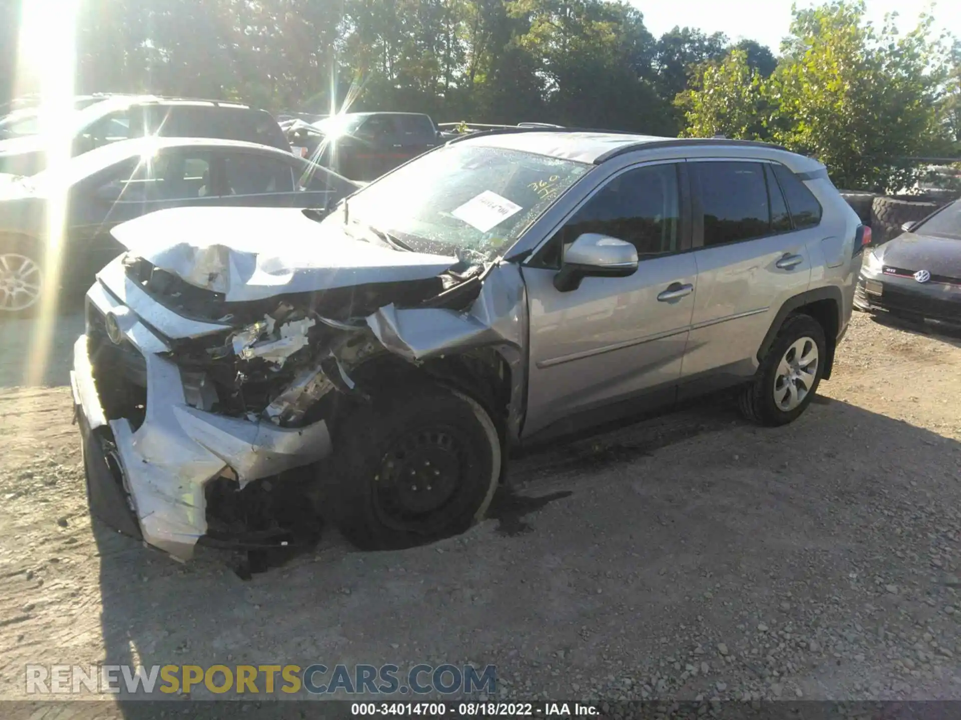 2 Фотография поврежденного автомобиля 2T3G1RFV0KW010884 TOYOTA RAV4 2019