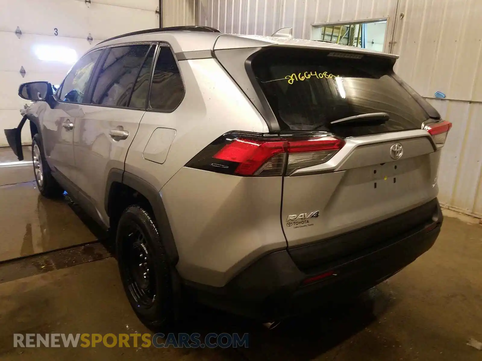 3 Photograph of a damaged car 2T3G1RFV2KW078099 TOYOTA RAV4 2019
