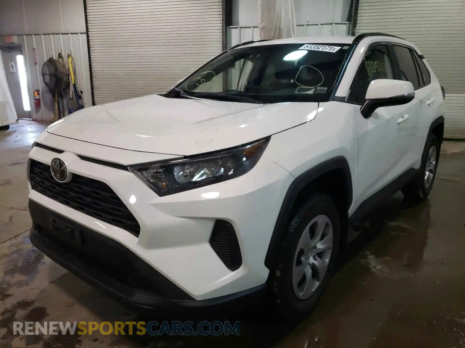 2 Photograph of a damaged car 2T3G1RFV3KC015207 TOYOTA RAV4 2019