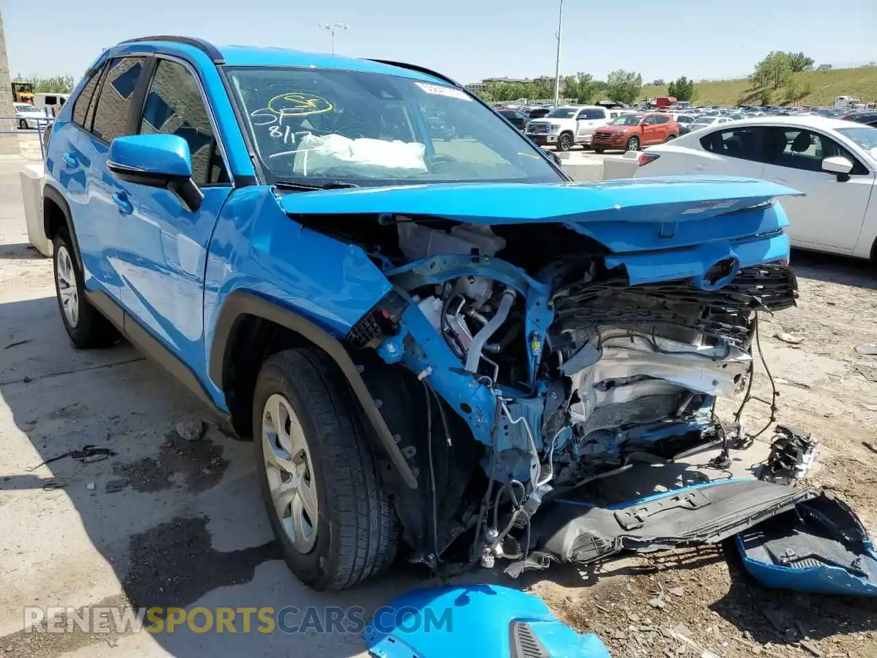 1 Photograph of a damaged car 2T3G1RFV3KW008529 TOYOTA RAV4 2019