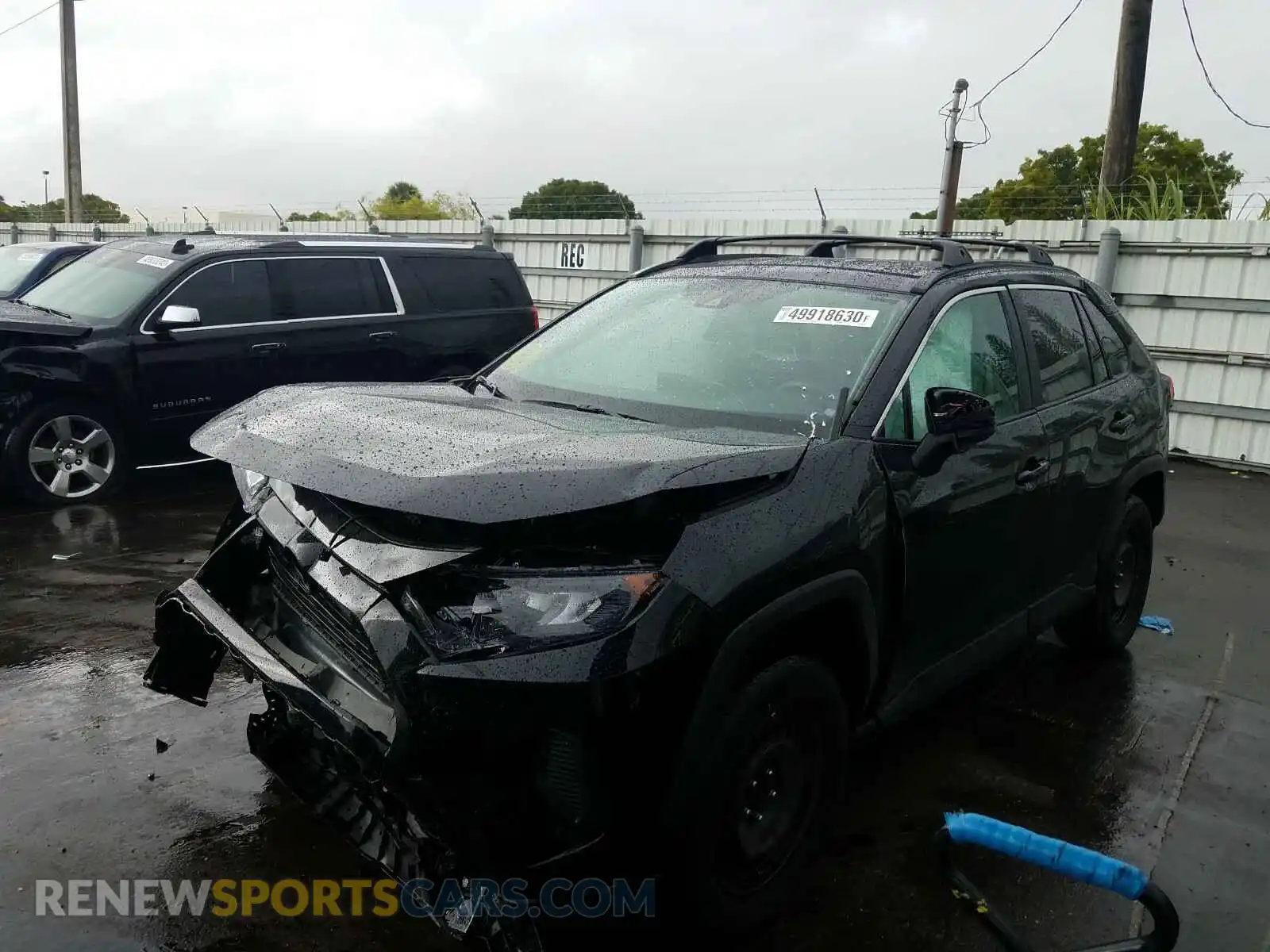2 Photograph of a damaged car 2T3H1RFV0KC021065 TOYOTA RAV4 2019