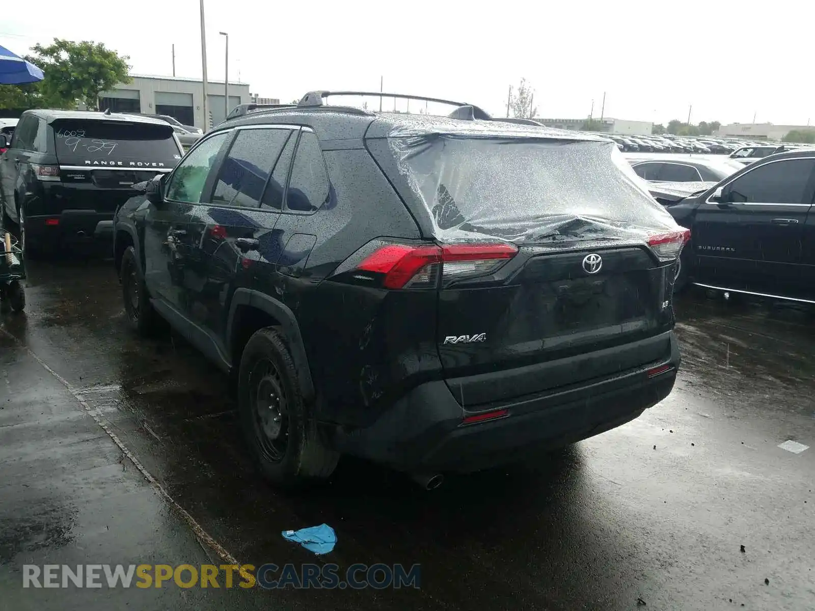 3 Photograph of a damaged car 2T3H1RFV0KC021065 TOYOTA RAV4 2019