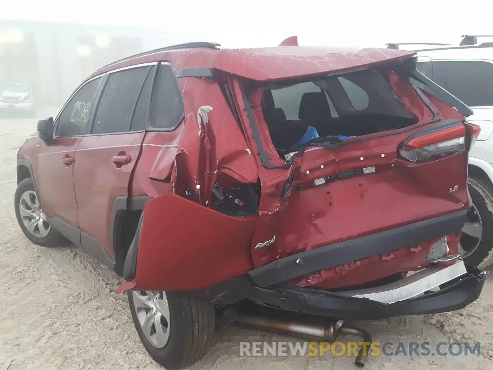 3 Photograph of a damaged car 2T3H1RFV1KW010168 TOYOTA RAV4 2019