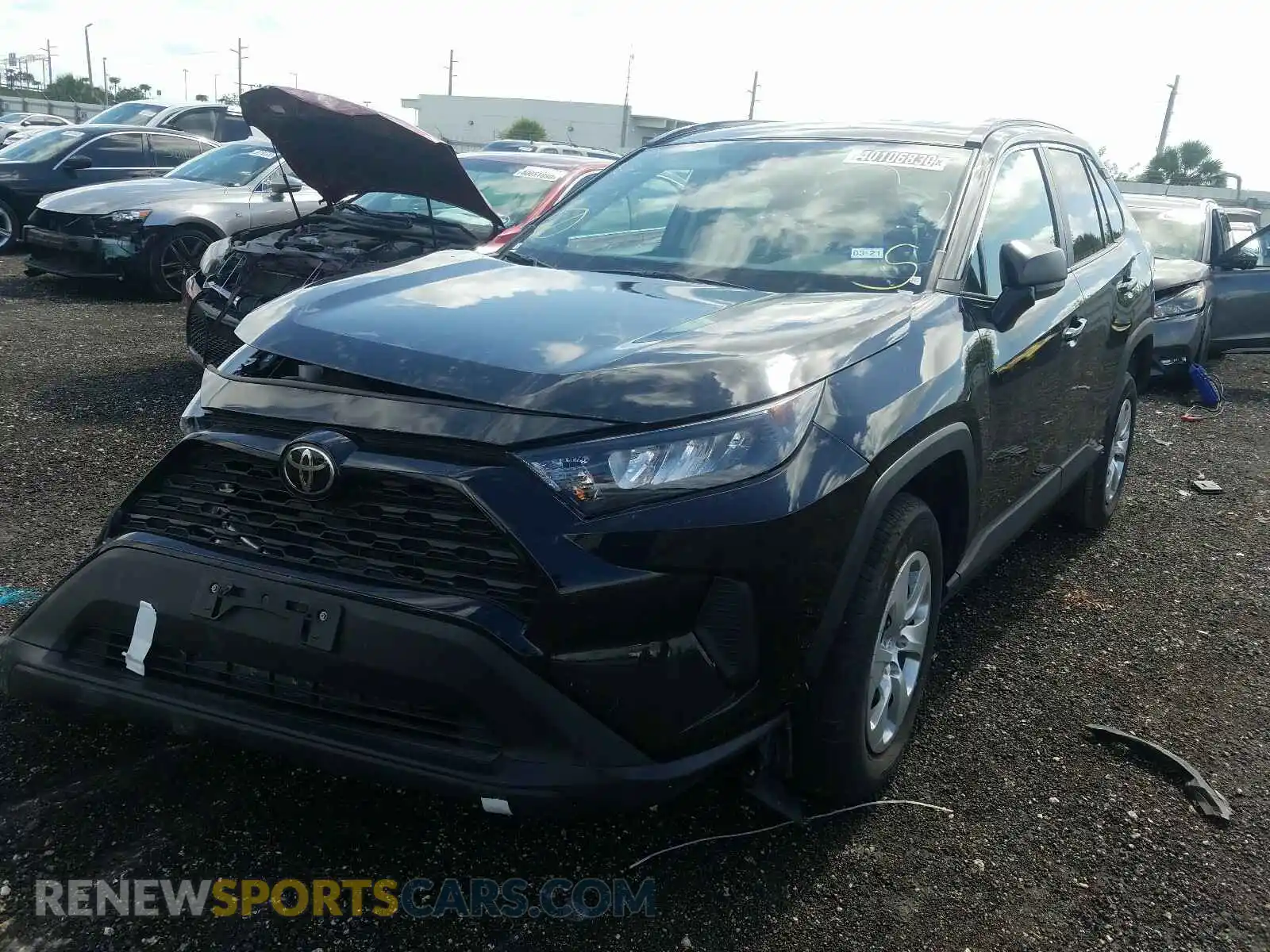 2 Photograph of a damaged car 2T3H1RFV1KW021140 TOYOTA RAV4 2019