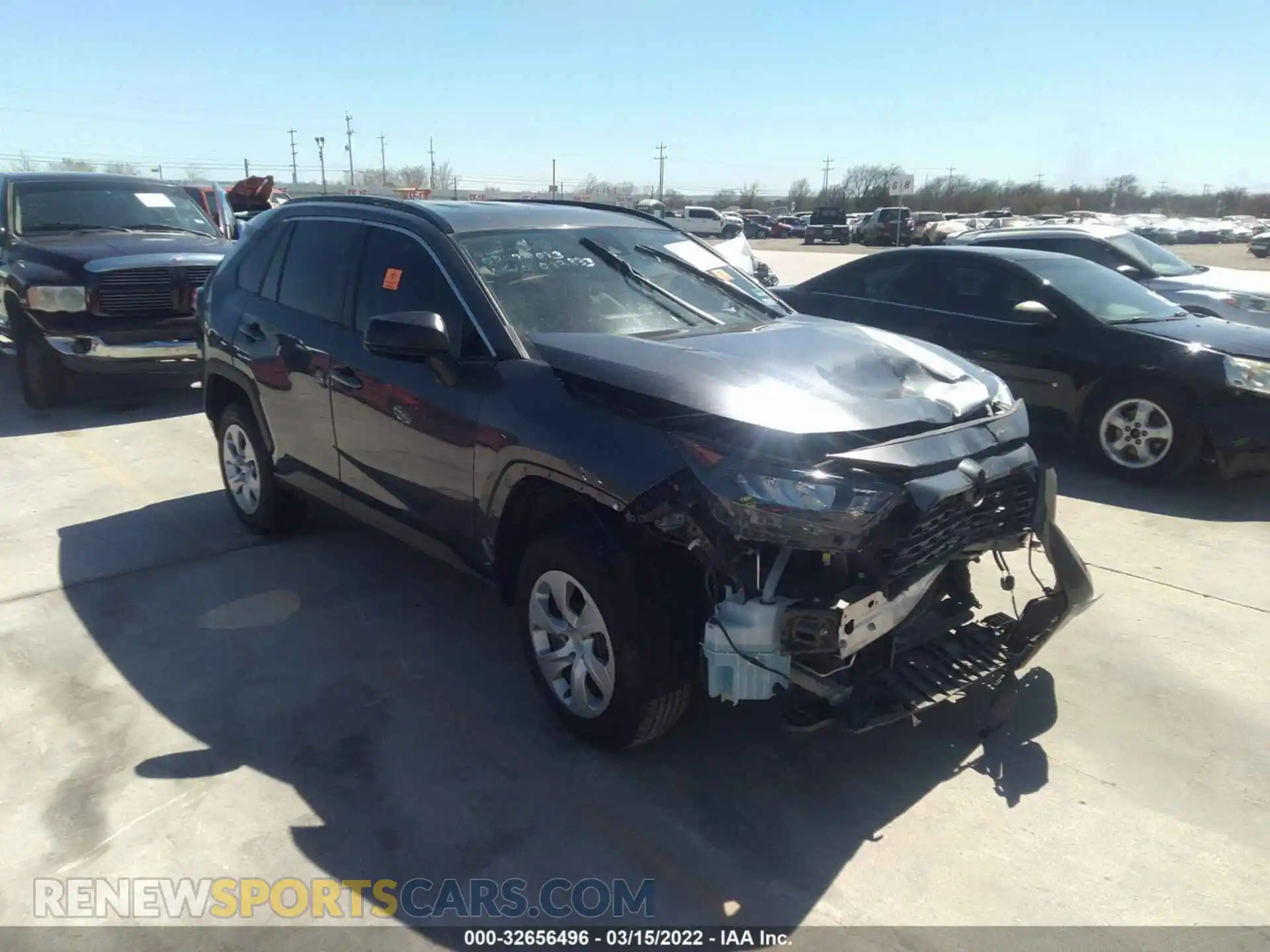 1 Photograph of a damaged car 2T3H1RFV2KC022833 TOYOTA RAV4 2019