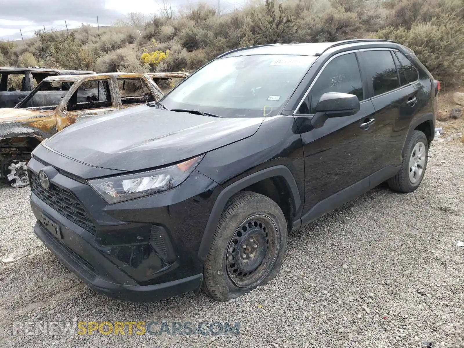 2 Photograph of a damaged car 2T3H1RFV2KW006078 TOYOTA RAV4 2019