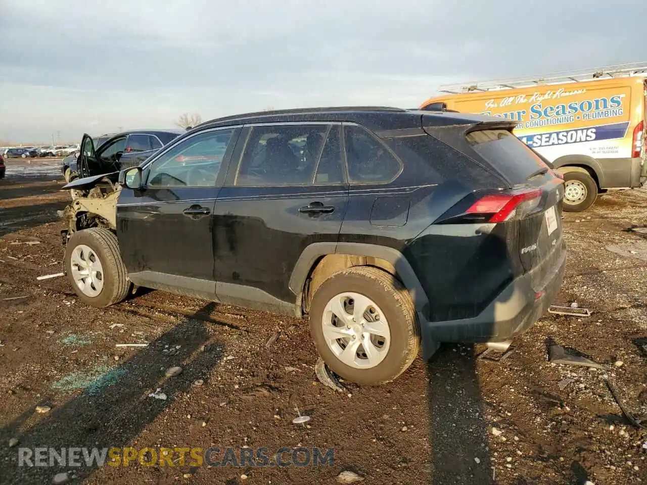 2 Photograph of a damaged car 2T3H1RFV2KW018702 TOYOTA RAV4 2019