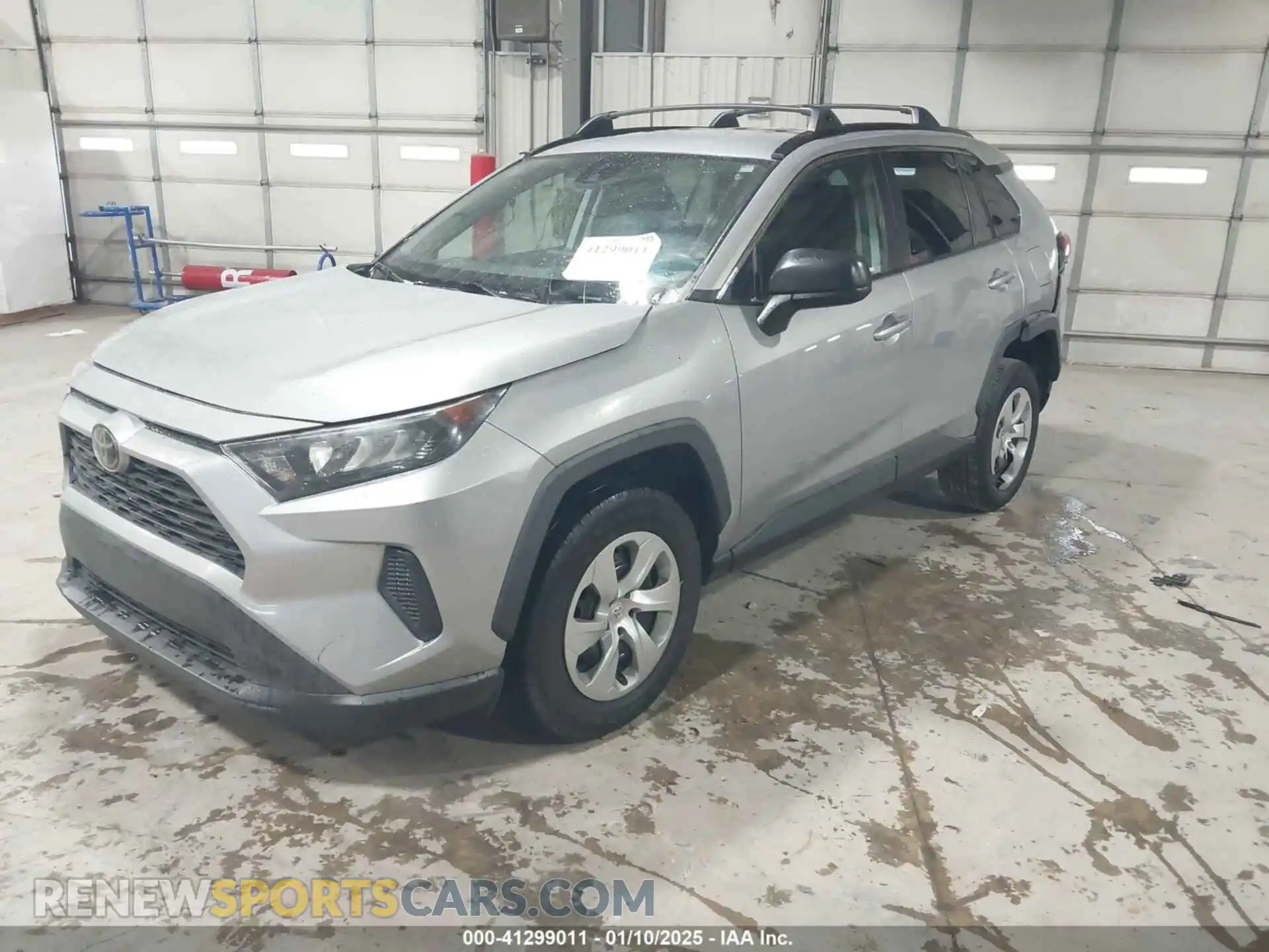 2 Photograph of a damaged car 2T3H1RFV3KC024140 TOYOTA RAV4 2019