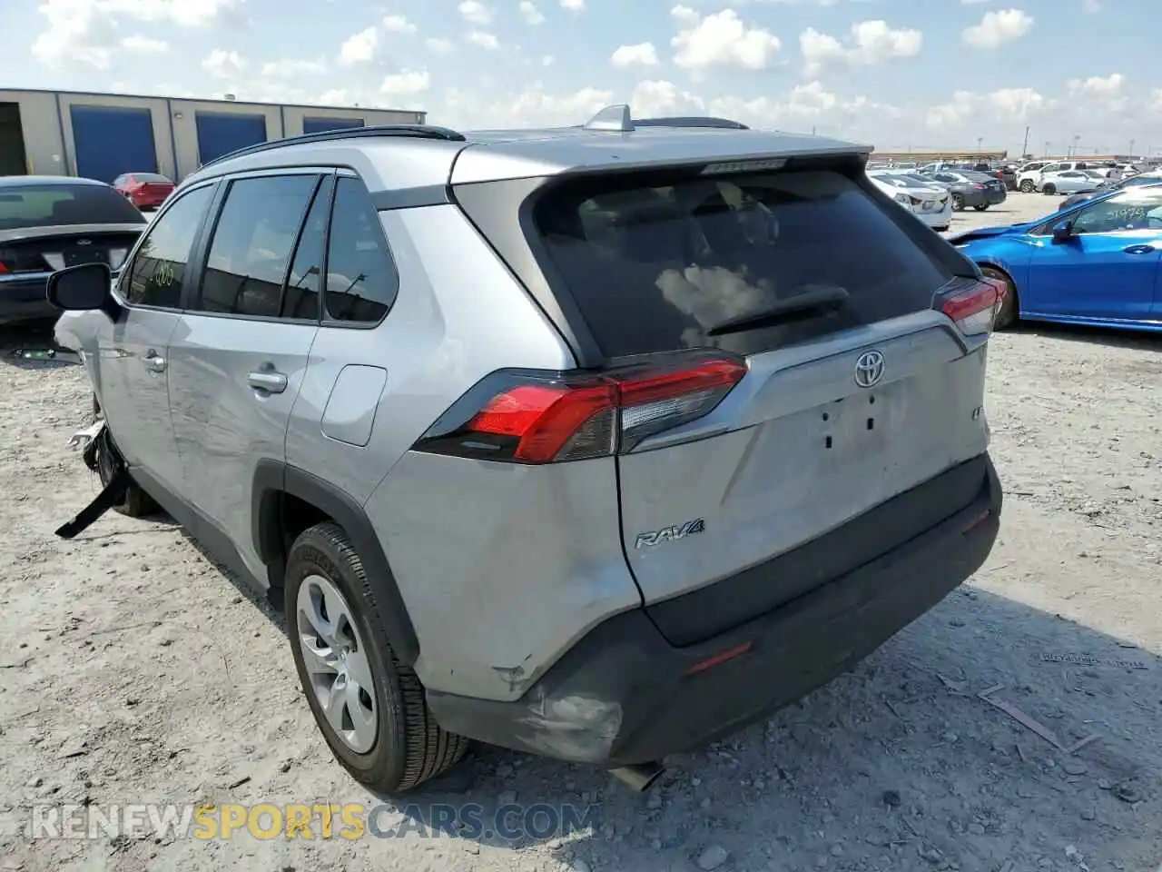 3 Photograph of a damaged car 2T3H1RFV4KC032649 TOYOTA RAV4 2019