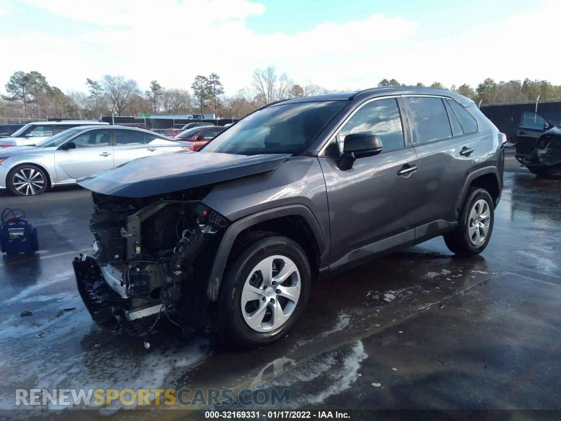 2 Photograph of a damaged car 2T3H1RFV4KW031760 TOYOTA RAV4 2019