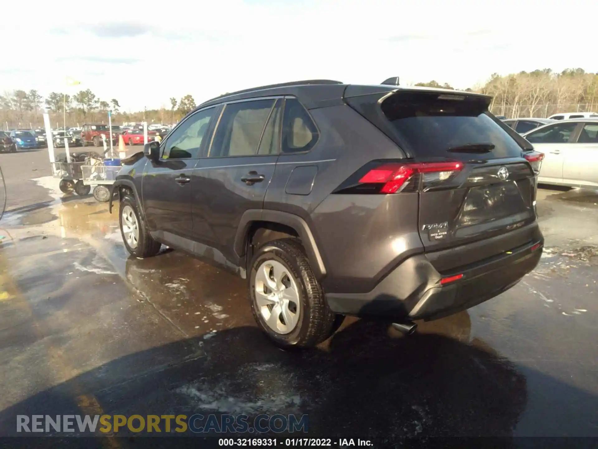 3 Photograph of a damaged car 2T3H1RFV4KW031760 TOYOTA RAV4 2019