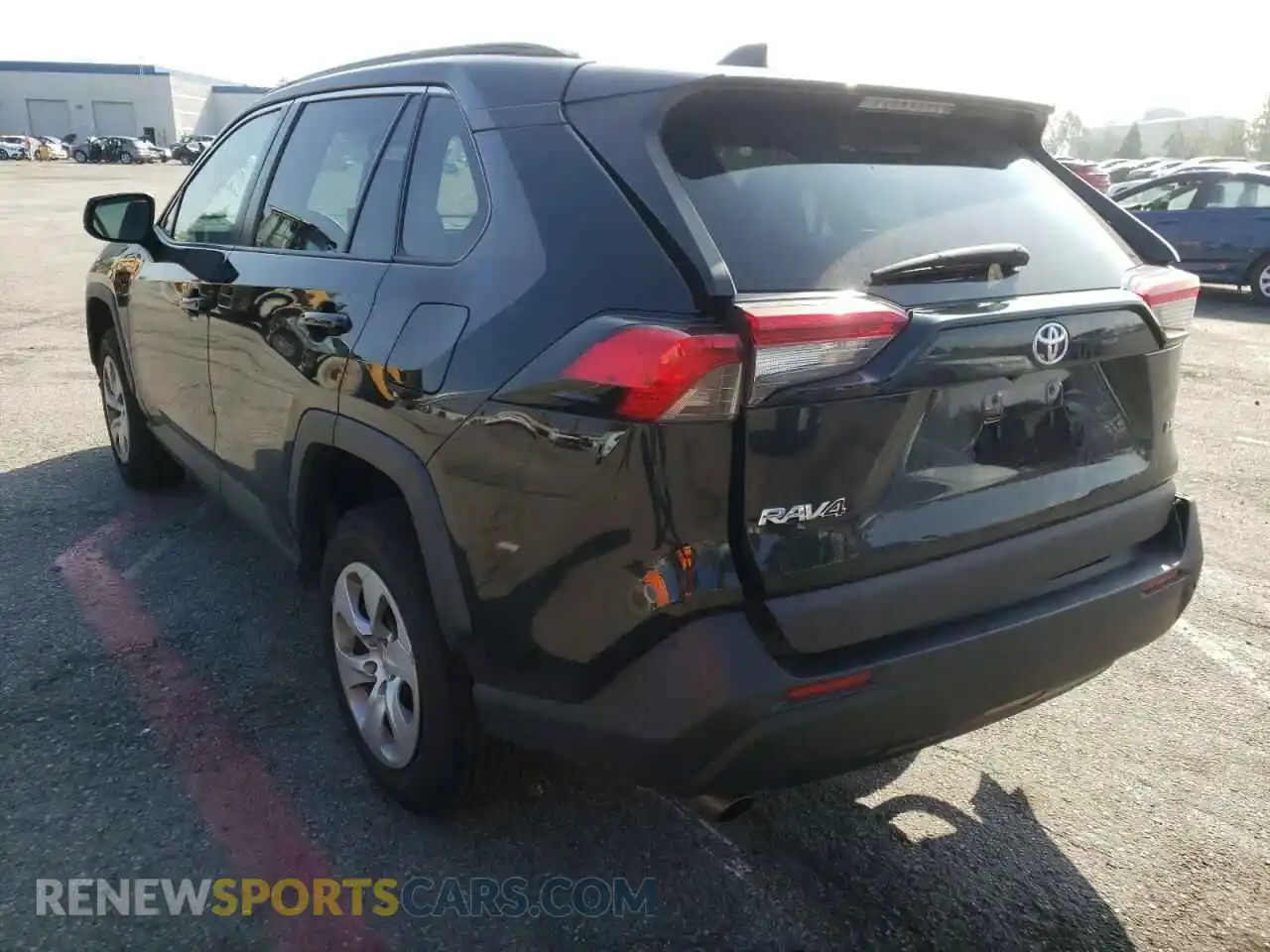 3 Photograph of a damaged car 2T3H1RFV5KW013039 TOYOTA RAV4 2019