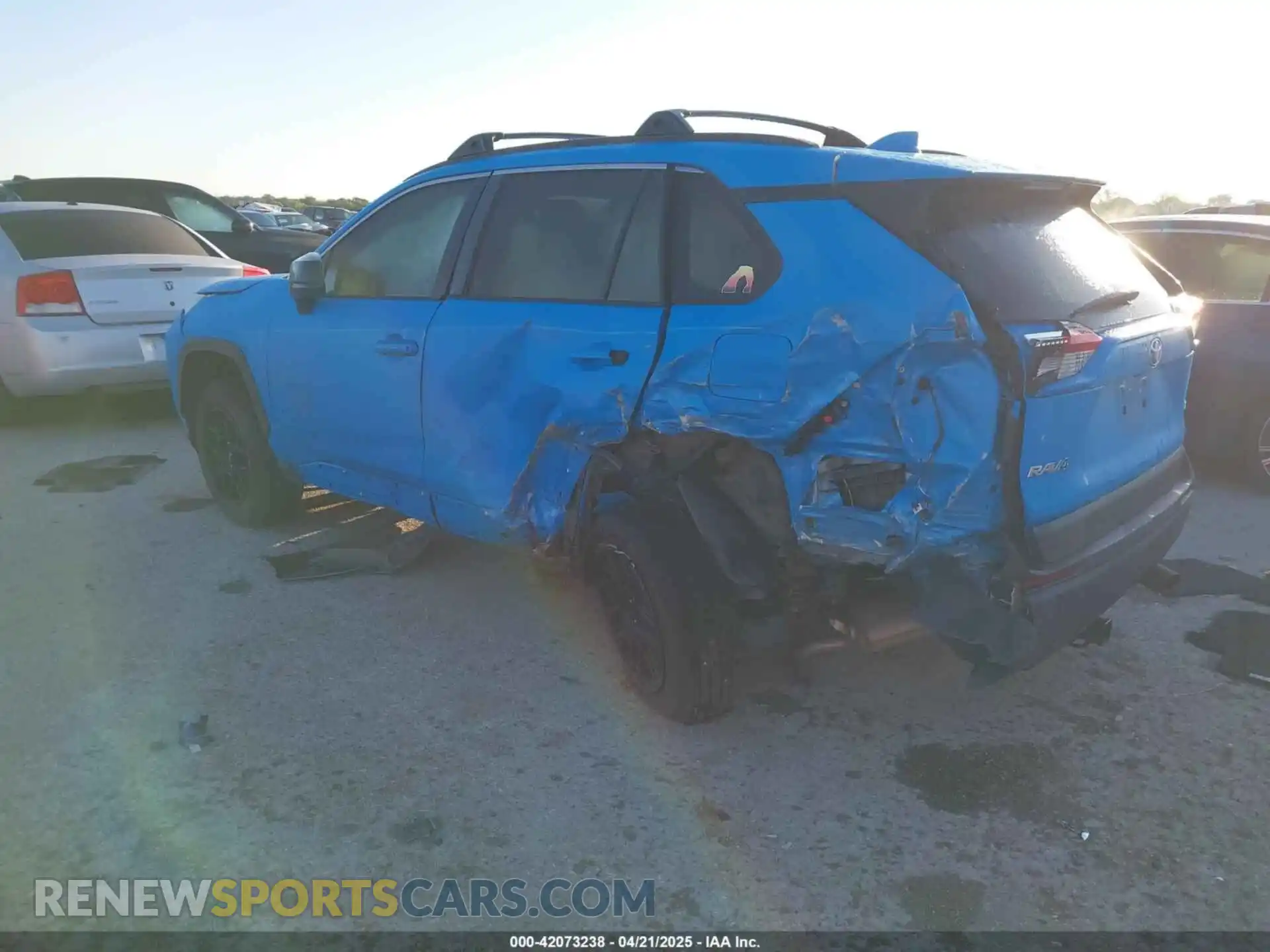 3 Photograph of a damaged car 2T3H1RFV5KW034652 TOYOTA RAV4 2019