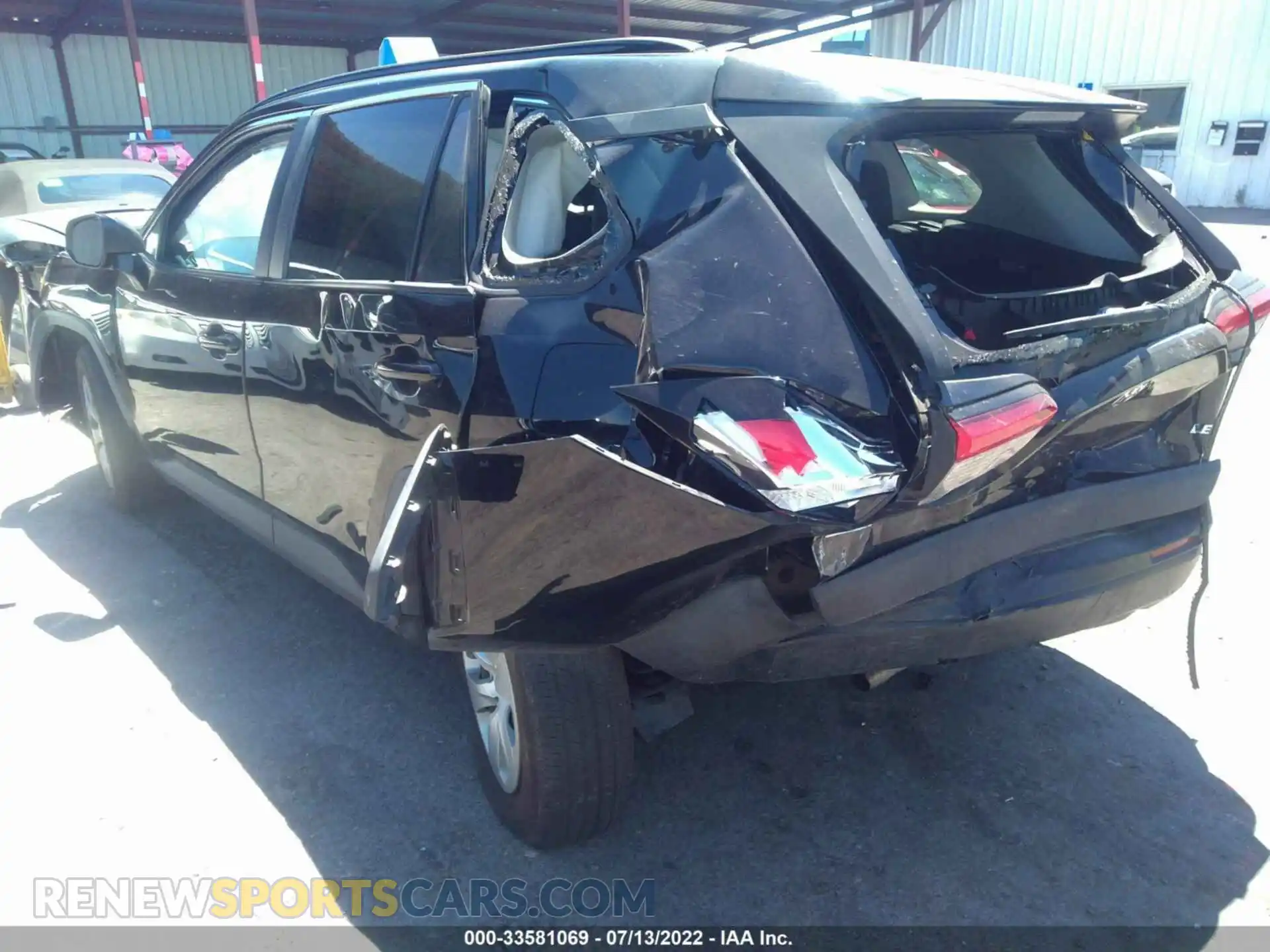 3 Photograph of a damaged car 2T3H1RFV5KW047823 TOYOTA RAV4 2019