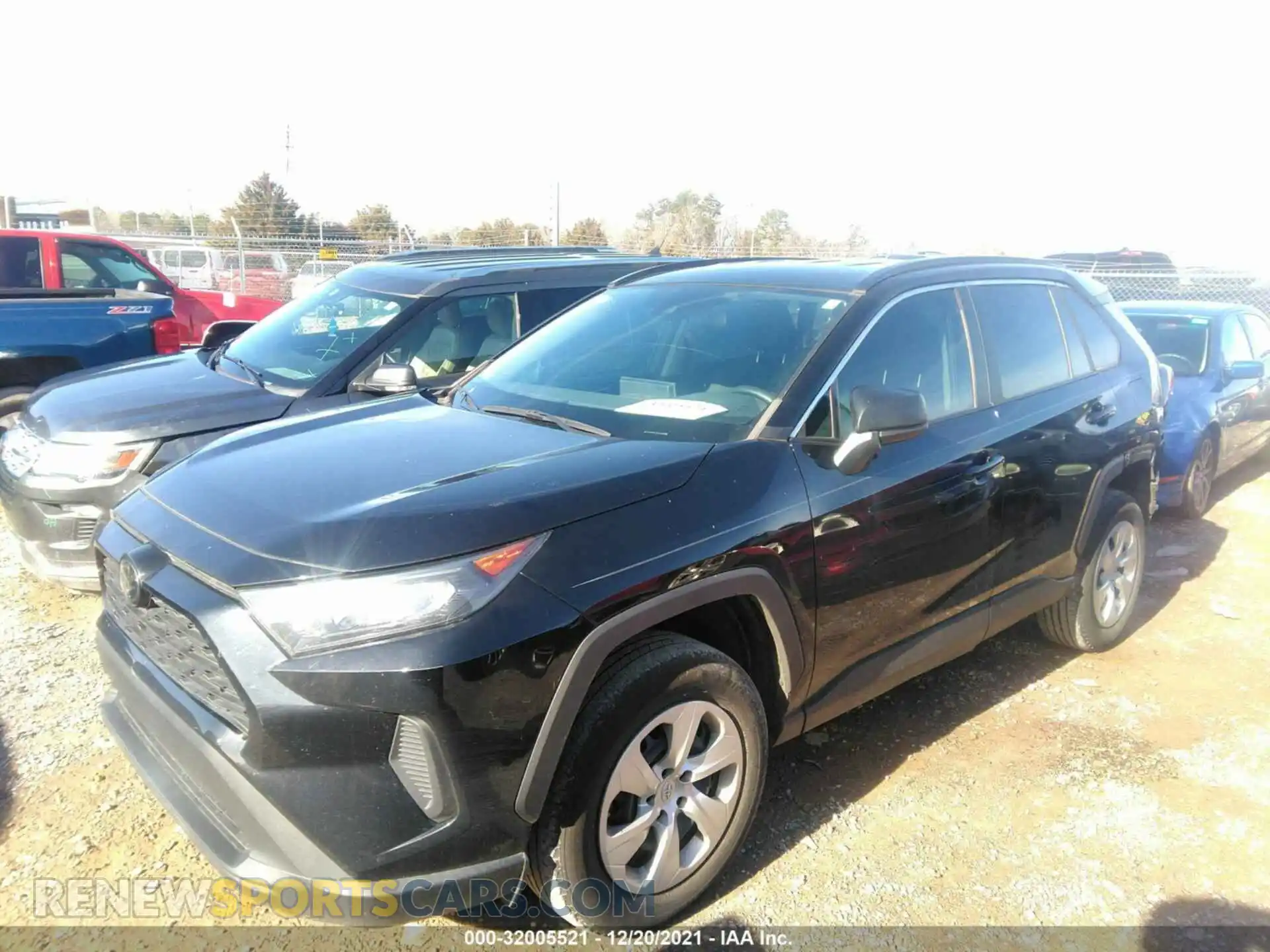 2 Photograph of a damaged car 2T3H1RFV6KC021099 TOYOTA RAV4 2019