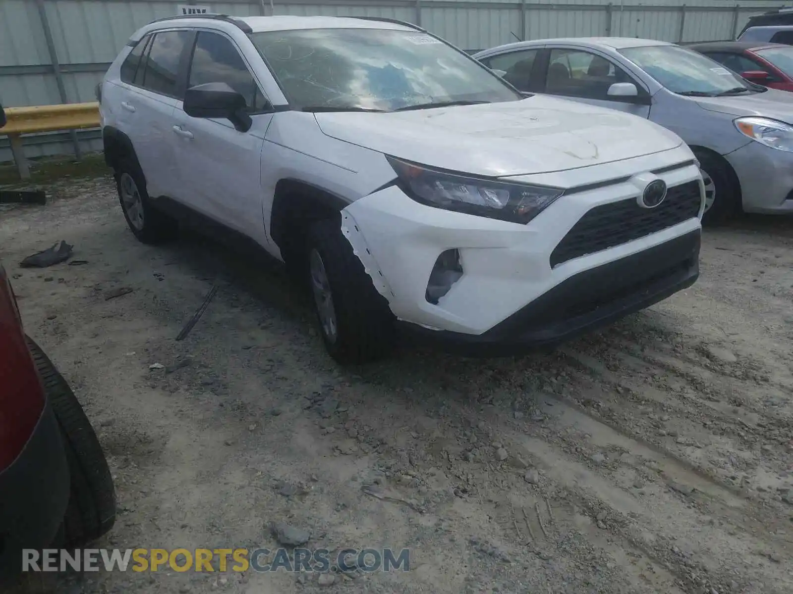1 Photograph of a damaged car 2T3H1RFV7KC019331 TOYOTA RAV4 2019
