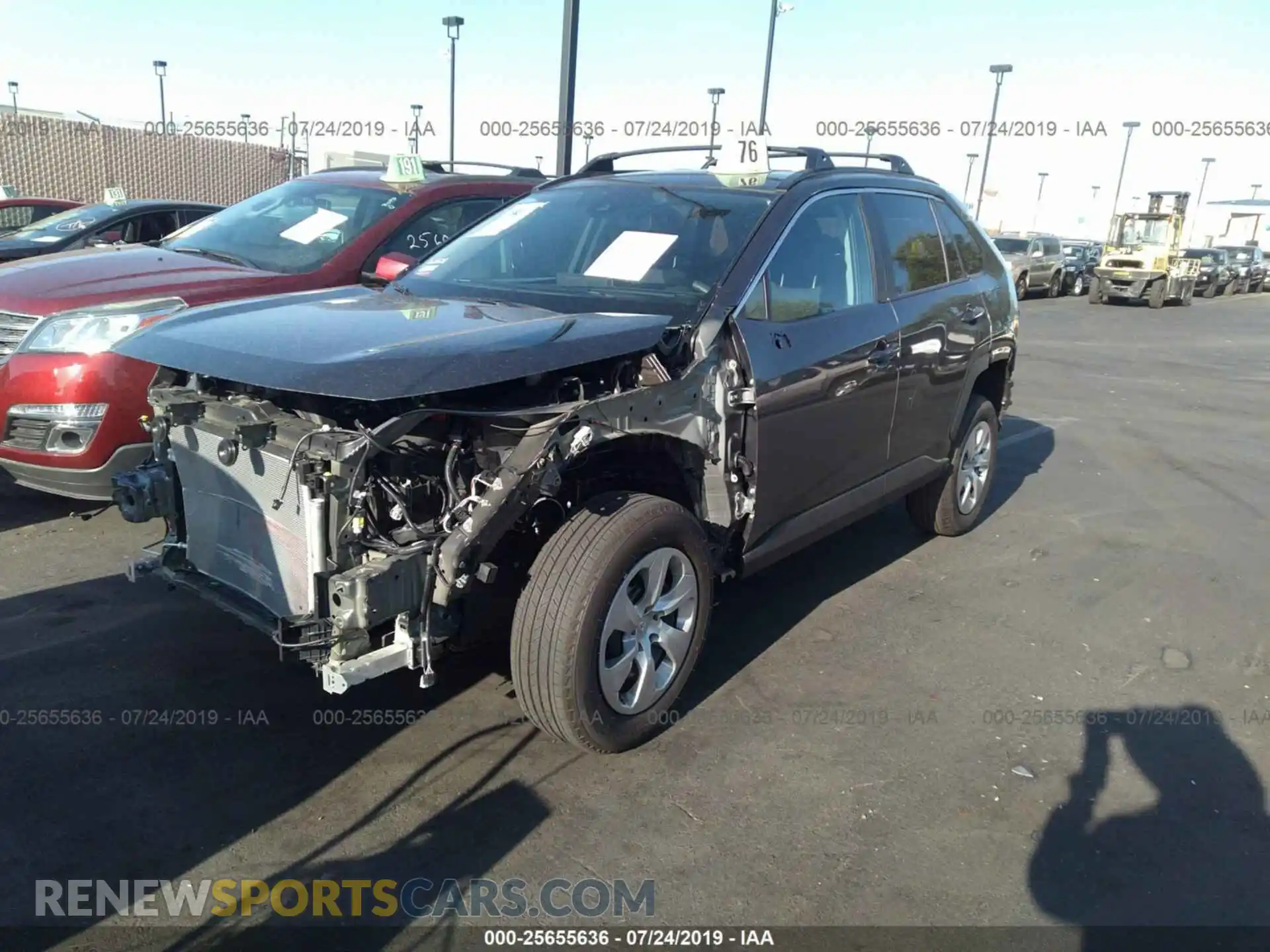 2 Фотография поврежденного автомобиля 2T3H1RFV7KW024575 TOYOTA RAV4 2019