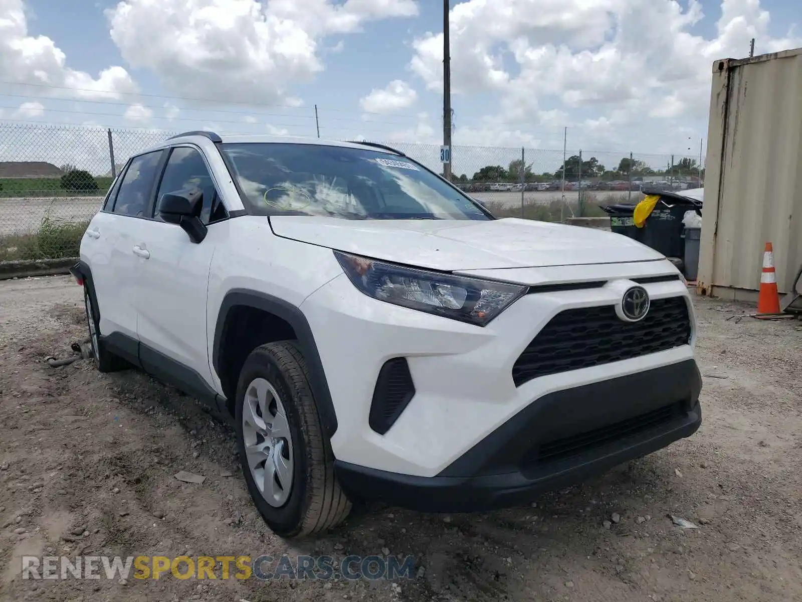 1 Photograph of a damaged car 2T3H1RFV7KW036628 TOYOTA RAV4 2019