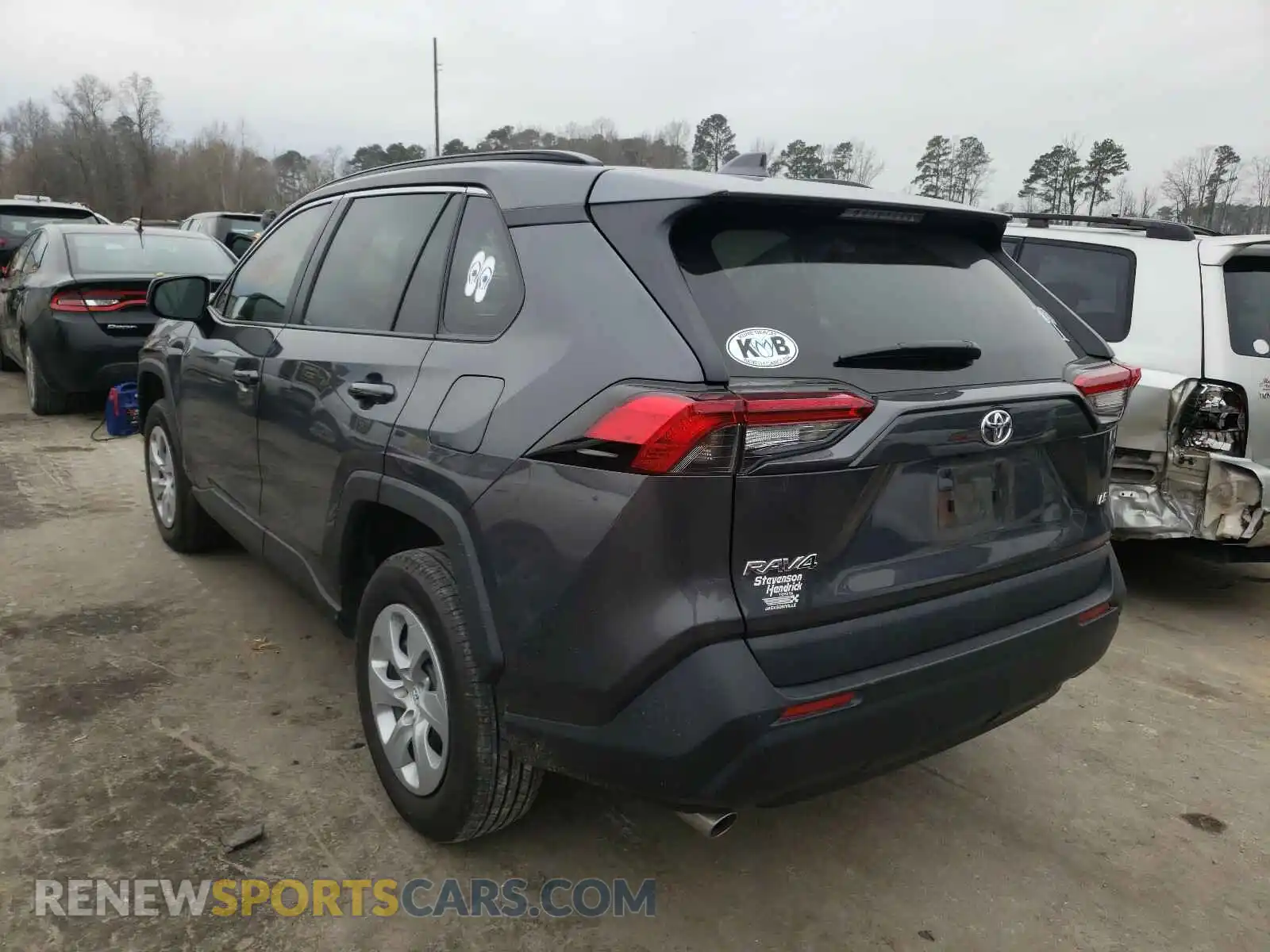 3 Photograph of a damaged car 2T3H1RFV7KW042171 TOYOTA RAV4 2019