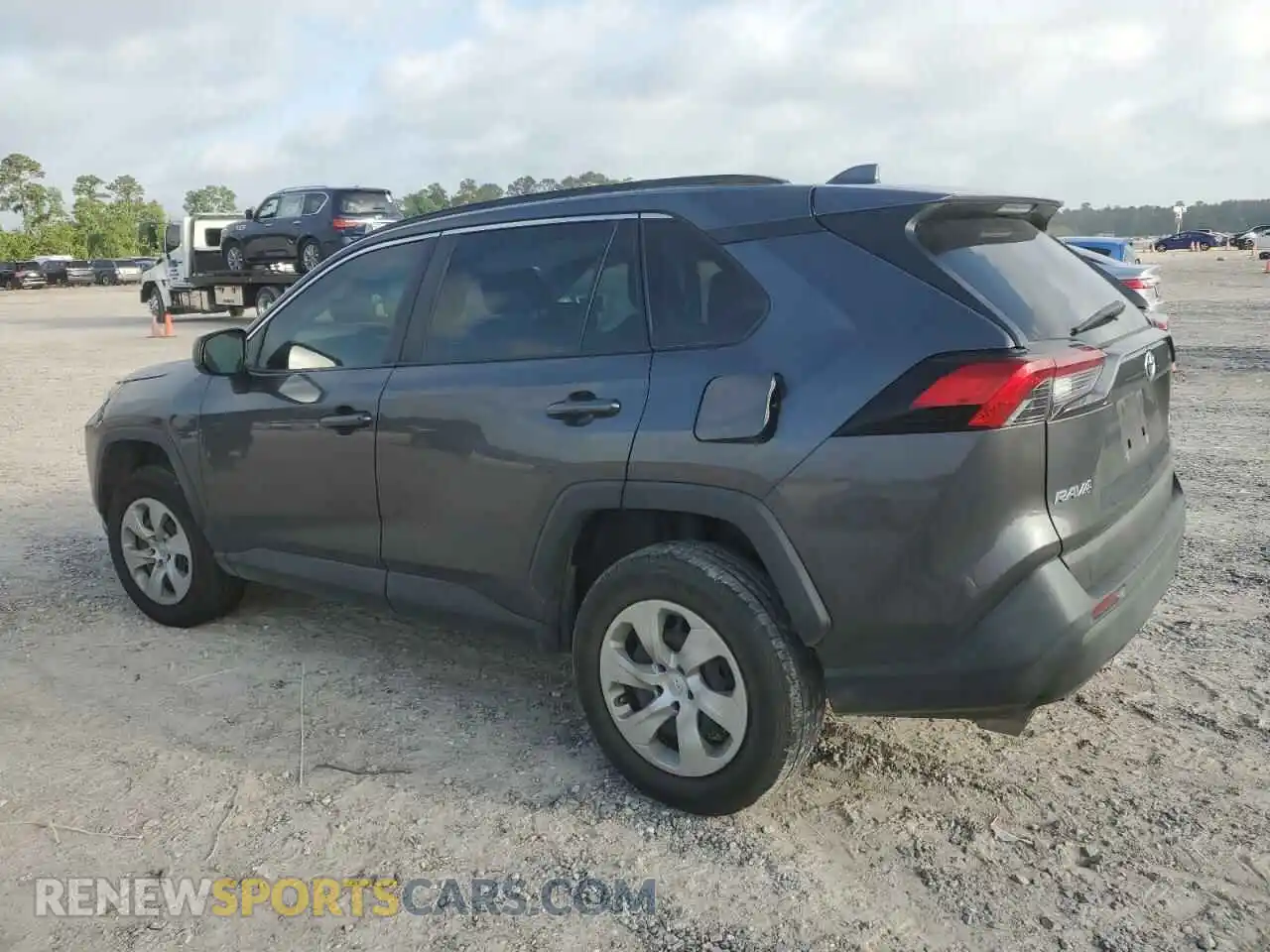 2 Photograph of a damaged car 2T3H1RFV8KW038324 TOYOTA RAV4 2019