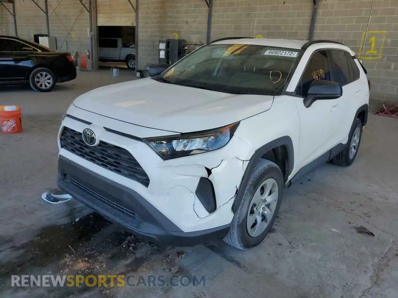 2 Photograph of a damaged car 2T3H1RFV9KW050403 TOYOTA RAV4 2019