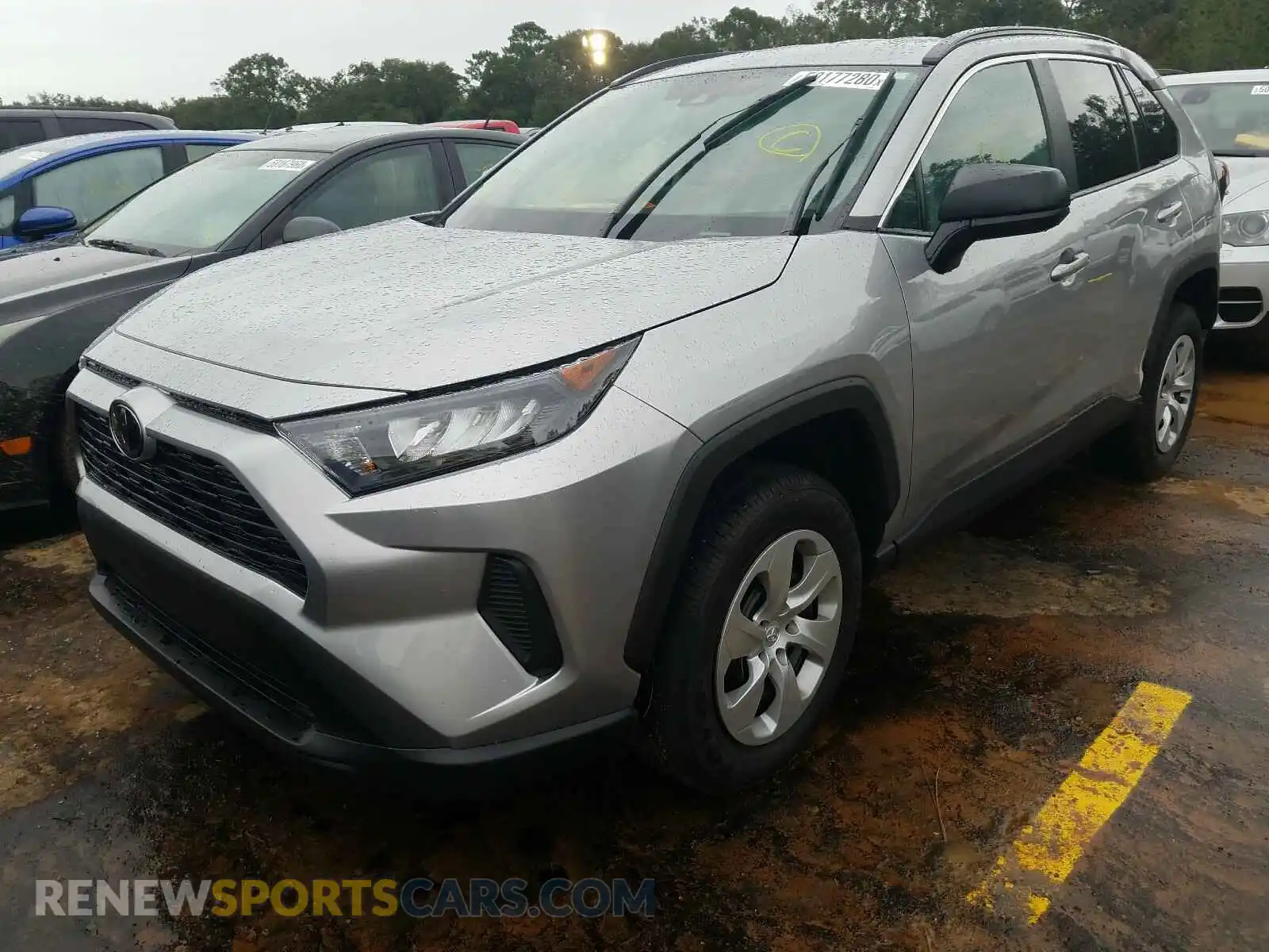 2 Photograph of a damaged car 2T3H1RFVXKC013684 TOYOTA RAV4 2019