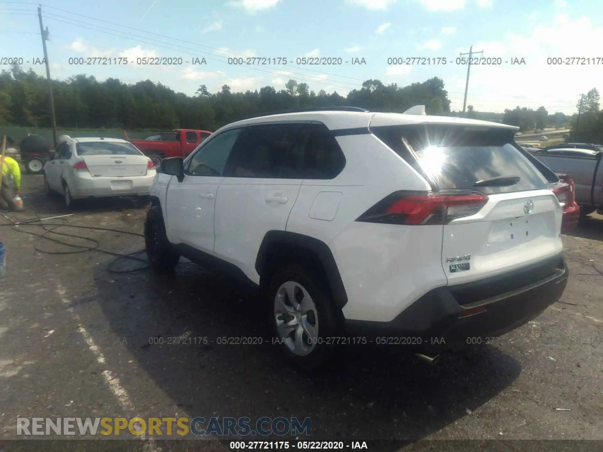 3 Фотография поврежденного автомобиля 2T3H1RFVXKW018401 TOYOTA RAV4 2019