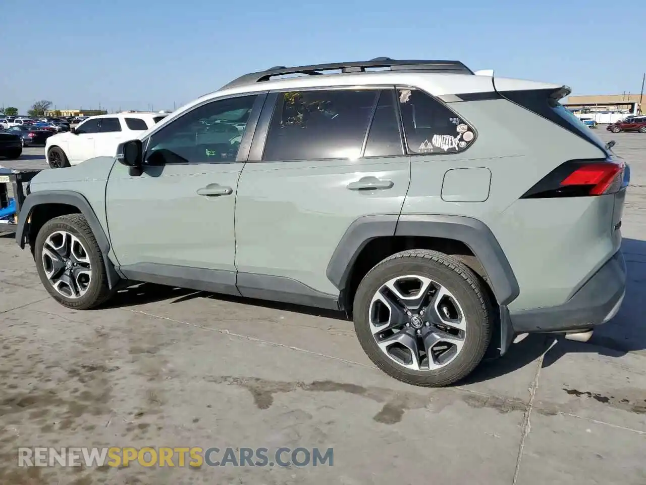 2 Фотография поврежденного автомобиля 2T3J1RFV1KW030504 TOYOTA RAV4 2019