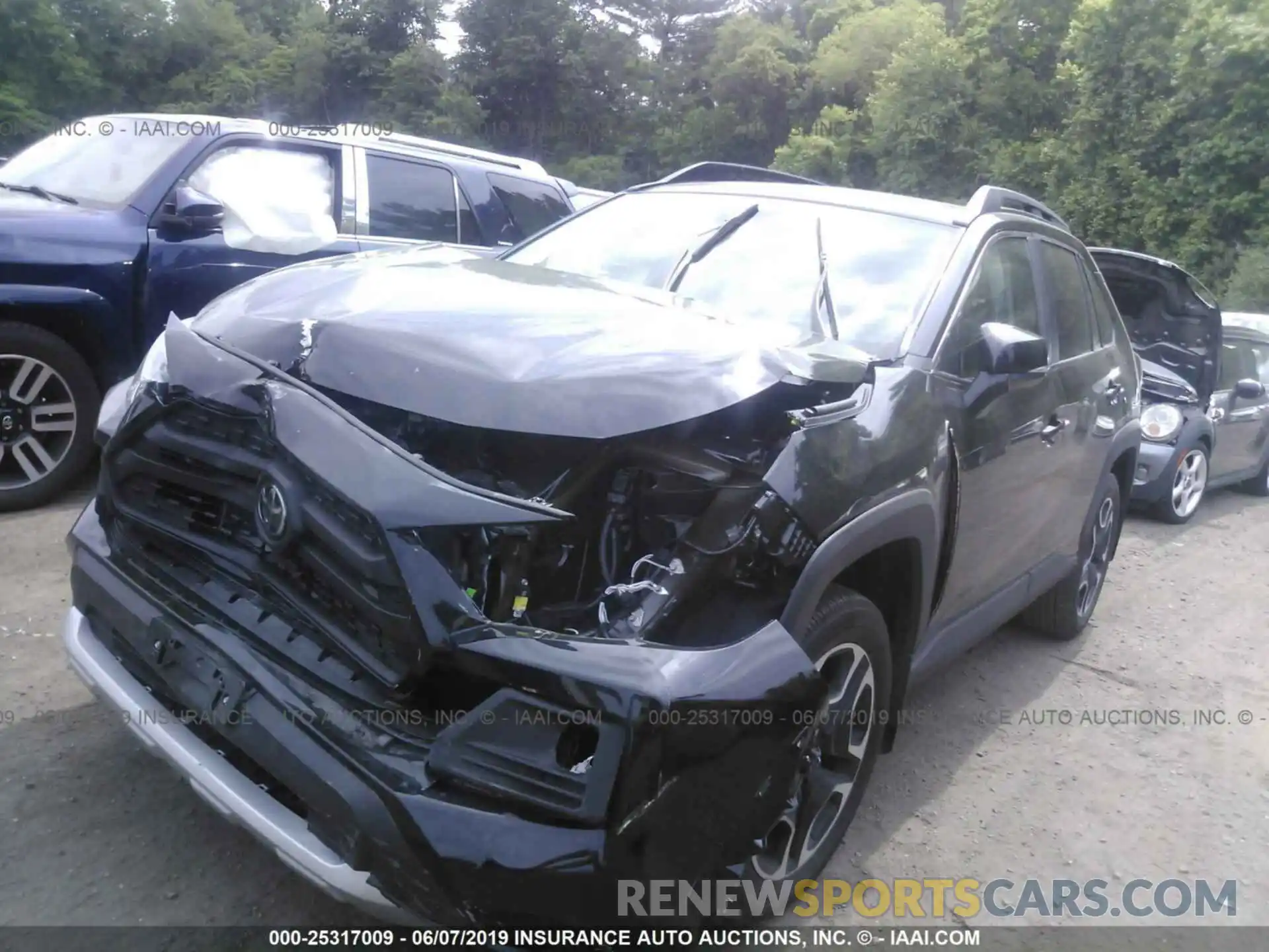 2 Photograph of a damaged car 2T3J1RFV2KW009371 TOYOTA RAV4 2019