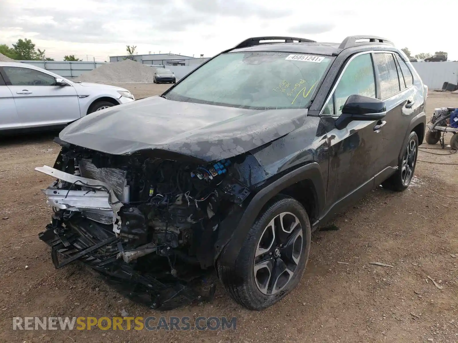 2 Photograph of a damaged car 2T3J1RFV2KW032519 TOYOTA RAV4 2019