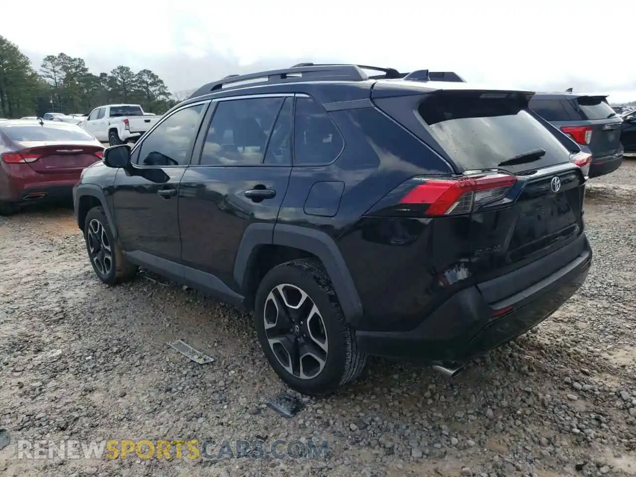 2 Photograph of a damaged car 2T3J1RFV7KW006630 TOYOTA RAV4 2019