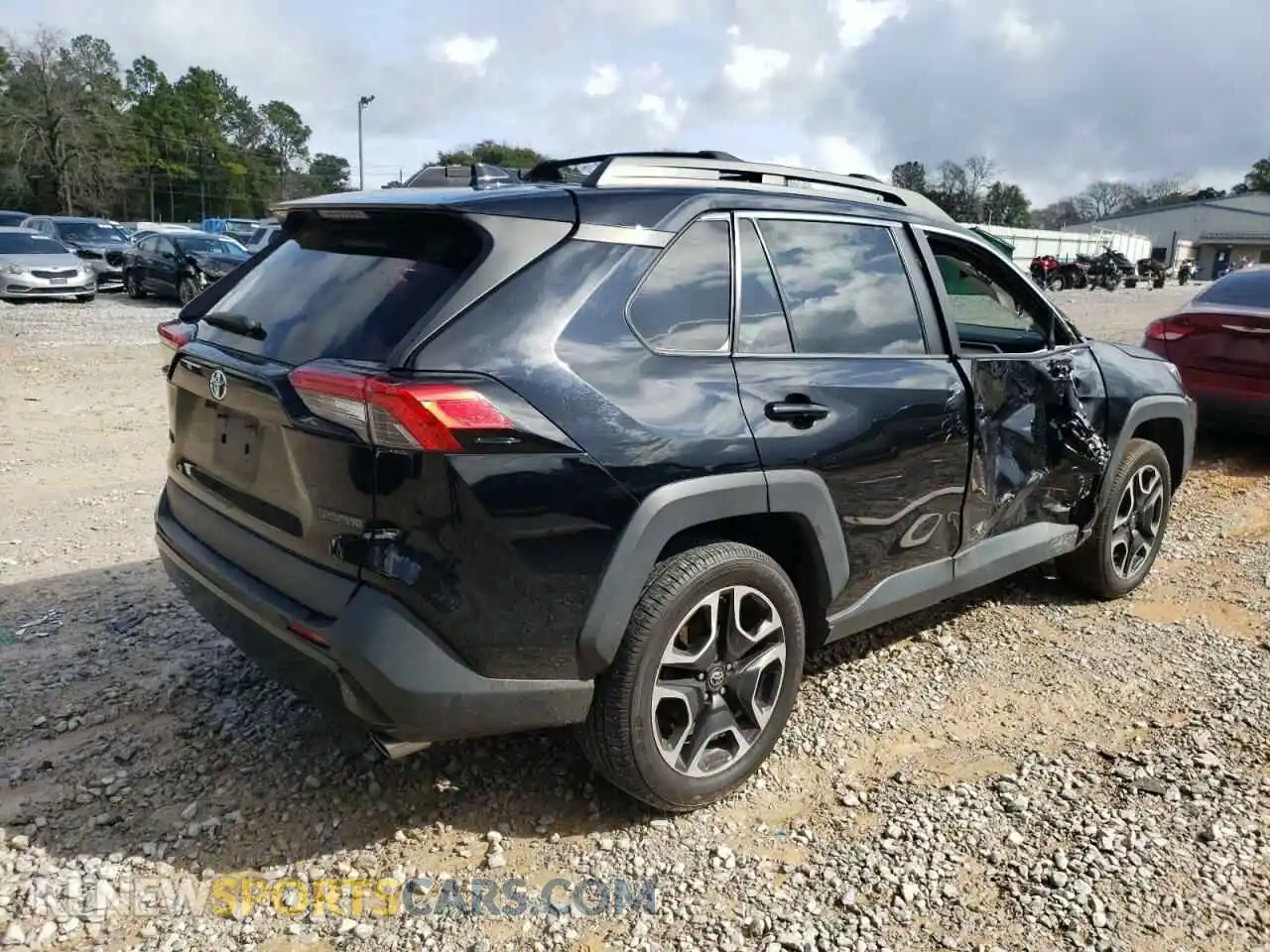 3 Photograph of a damaged car 2T3J1RFV7KW006630 TOYOTA RAV4 2019