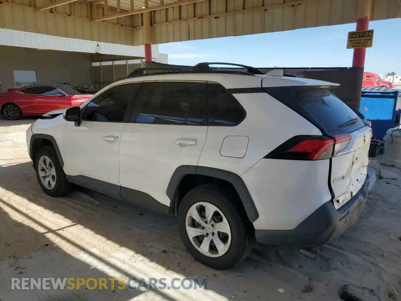 2 fotografías del automóvil dañado 2T3K1RFV0KW011589 TOYOTA RAV4 2019