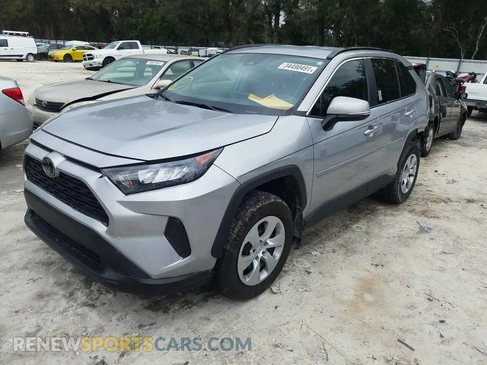 2 Photograph of a damaged car 2T3K1RFV3KW040066 TOYOTA RAV4 2019