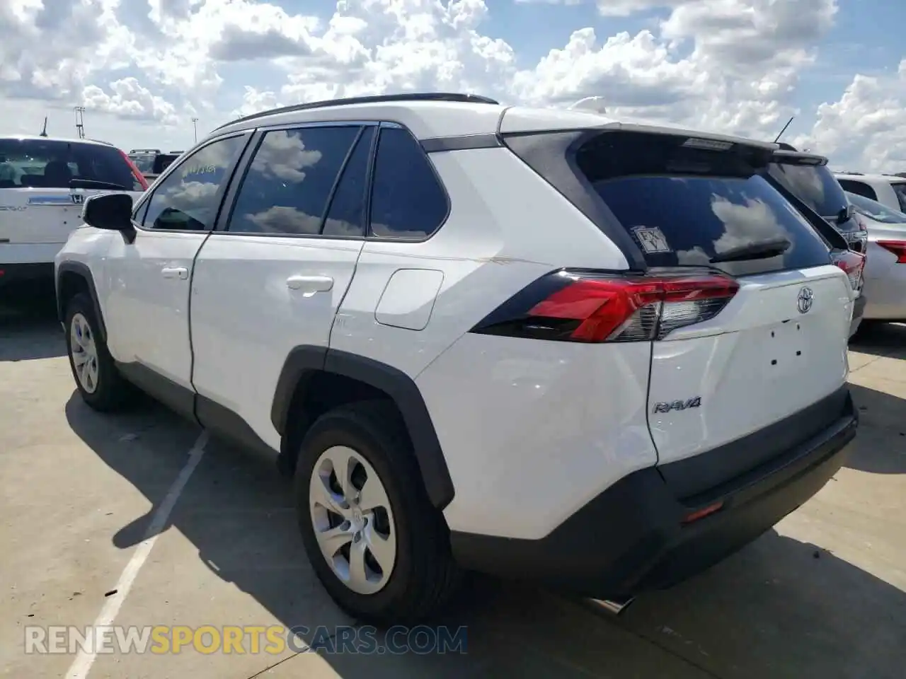 3 Фотография поврежденного автомобиля 2T3K1RFV6KW037632 TOYOTA RAV4 2019
