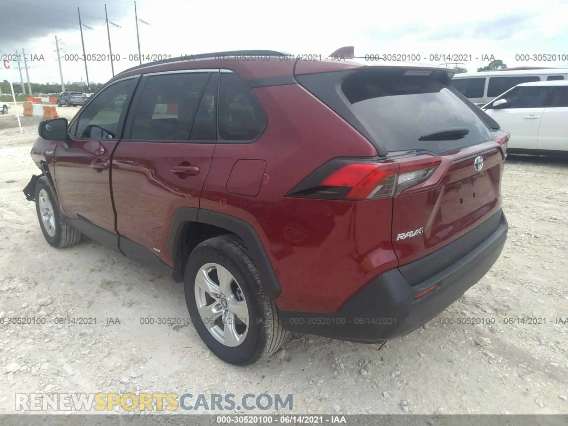 3 Photograph of a damaged car 2T3LWRFV0KW002199 TOYOTA RAV4 2019