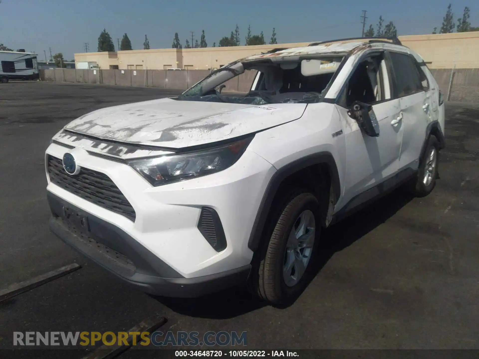 2 Photograph of a damaged car 2T3LWRFV1KW020906 TOYOTA RAV4 2019