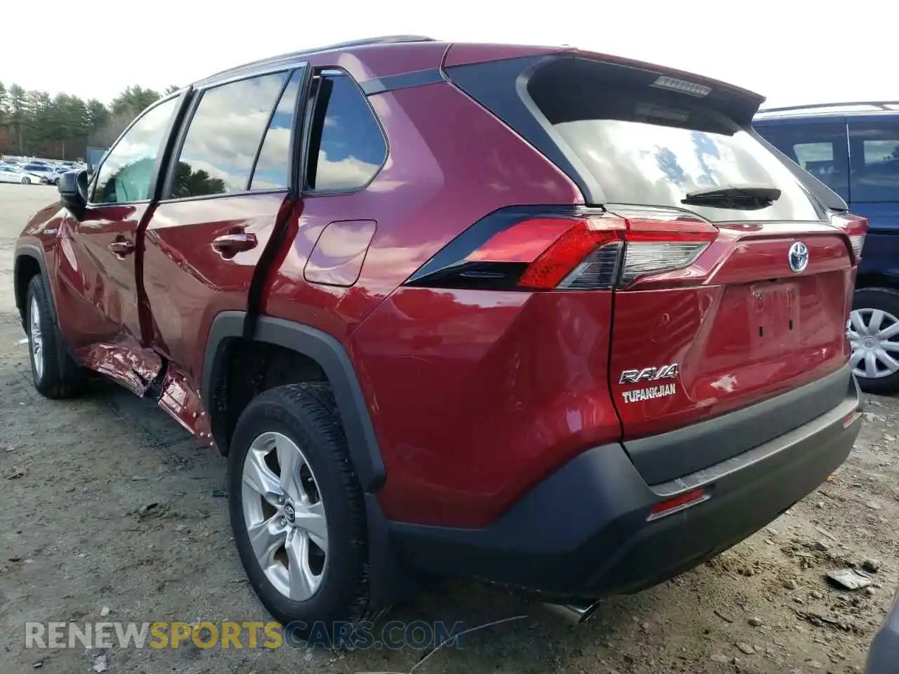 3 Photograph of a damaged car 2T3LWRFV7KW043798 TOYOTA RAV4 2019